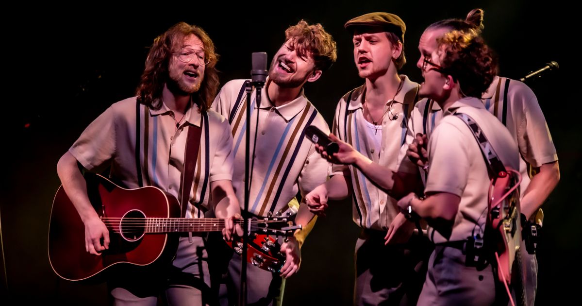 BEACH BOYS’ BEST — Greatest Hits from the Kings of Harmony